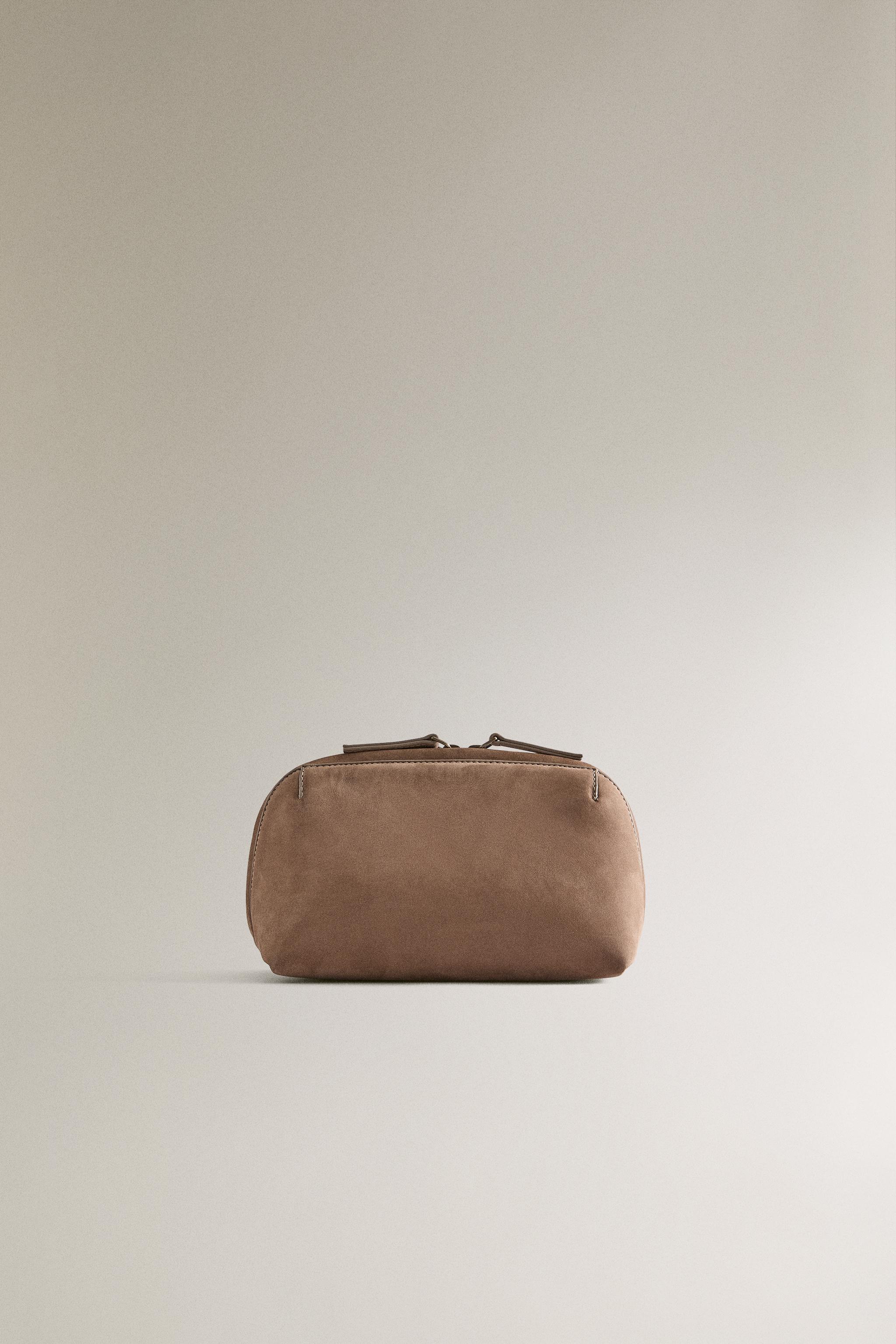 NUBUCK LEATHER WASH BAG